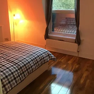 Residential Quarters, General Gordon Square Apartamento
